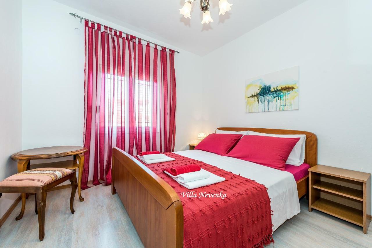 Apartments Villa Nevenka Rogoznica  Εξωτερικό φωτογραφία
