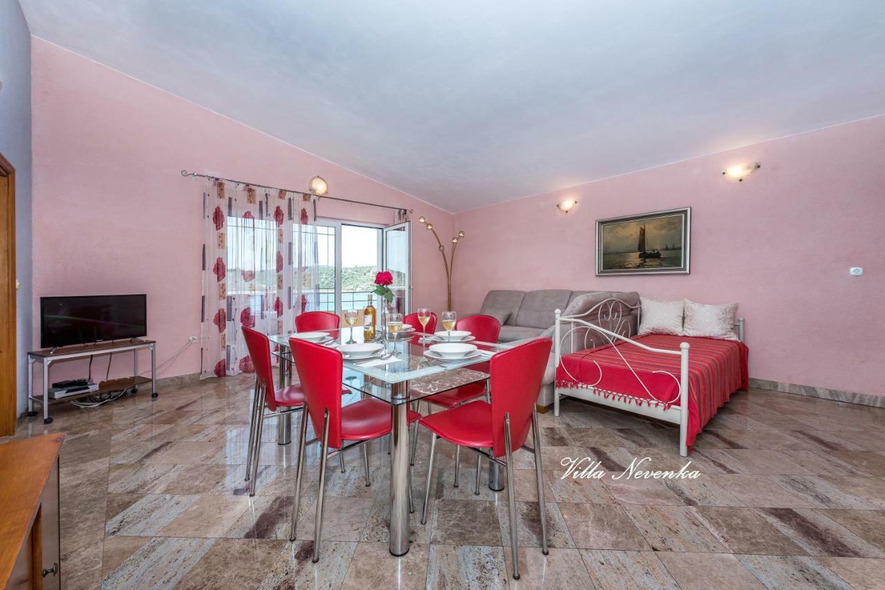 Apartments Villa Nevenka Rogoznica  Εξωτερικό φωτογραφία