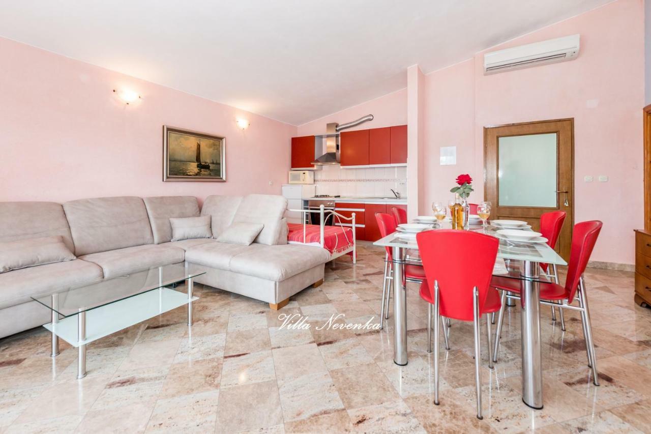 Apartments Villa Nevenka Rogoznica  Εξωτερικό φωτογραφία