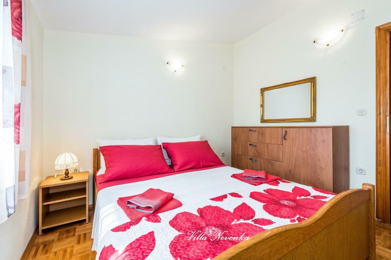 Apartments Villa Nevenka Rogoznica  Εξωτερικό φωτογραφία