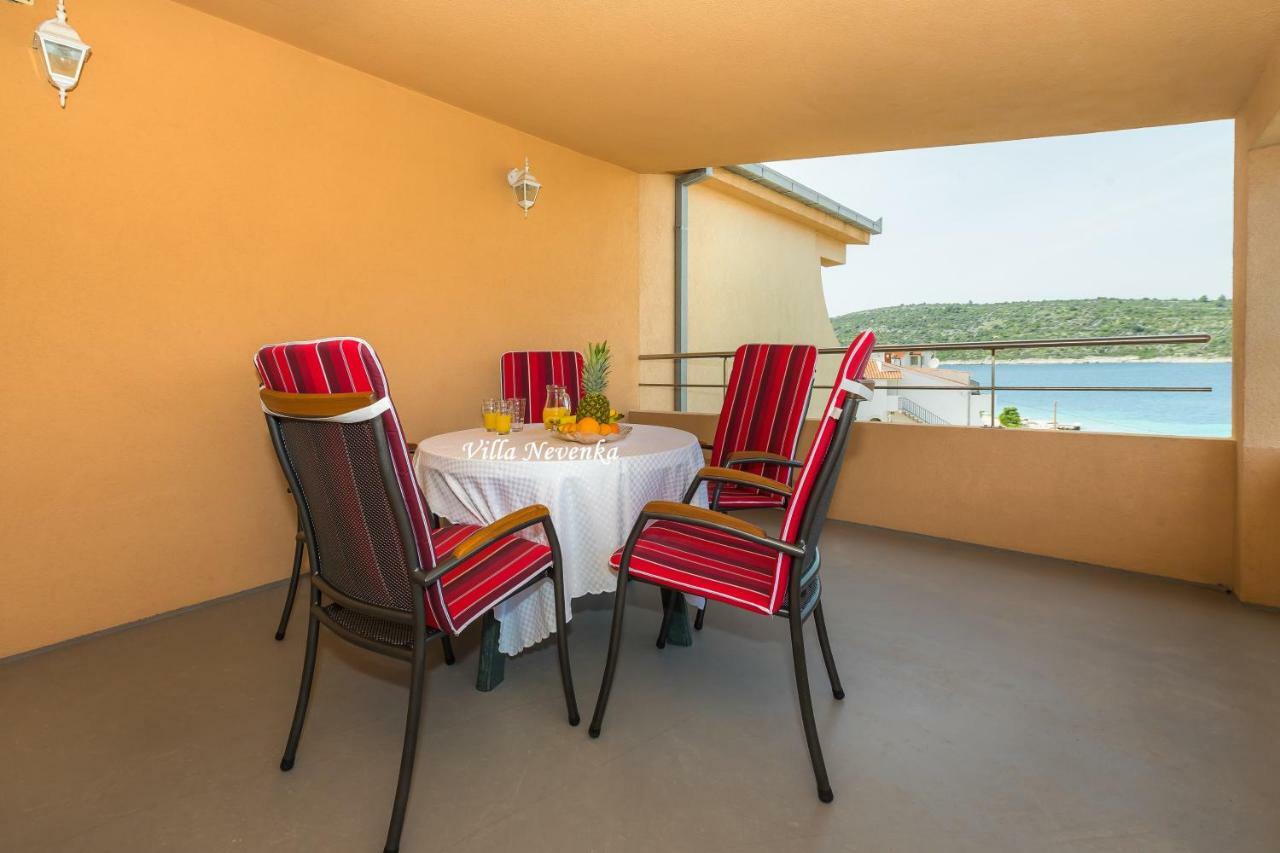Apartments Villa Nevenka Rogoznica  Εξωτερικό φωτογραφία
